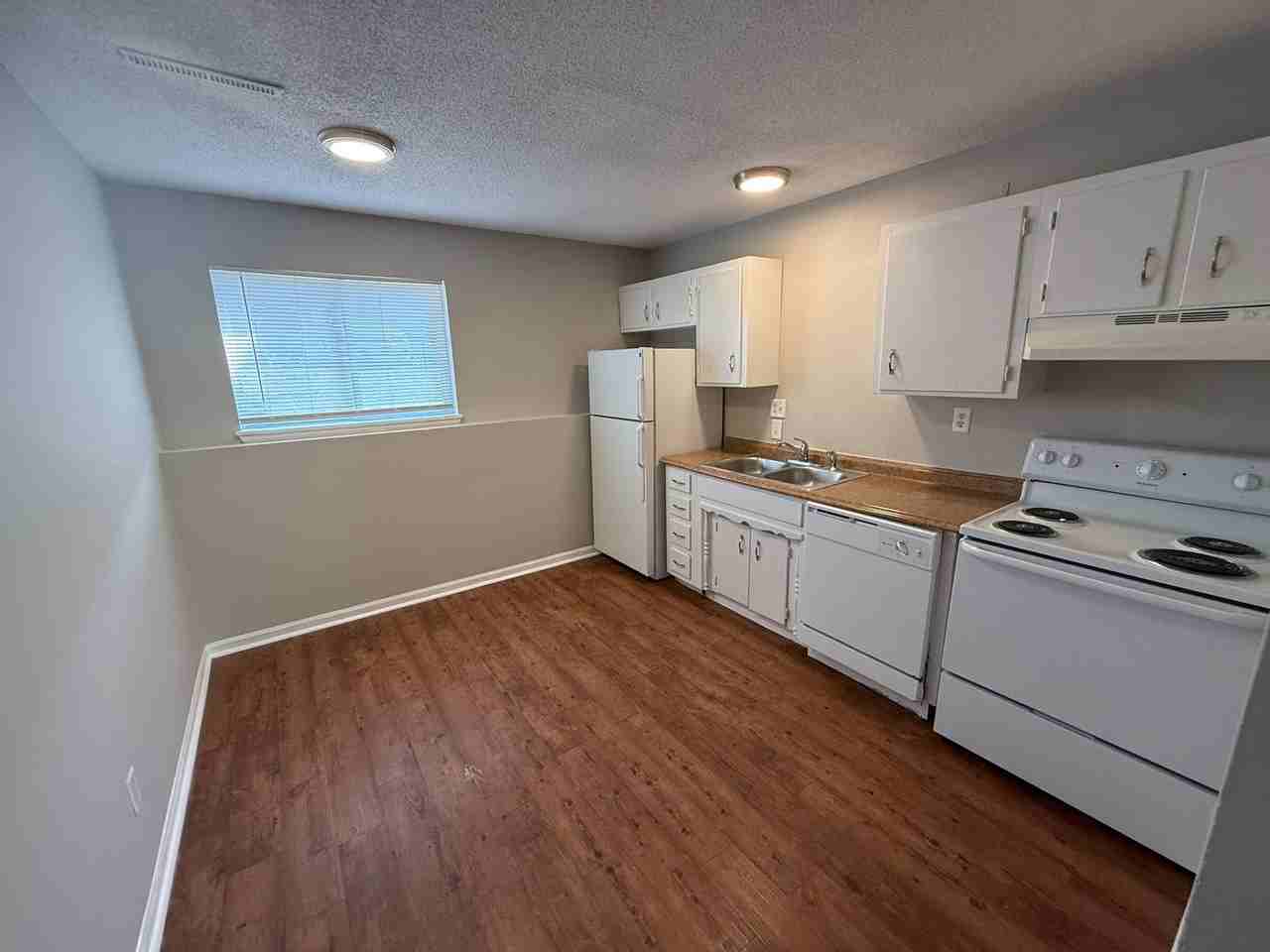 7221 N Moberly Dr #D - Photo 4 of 15