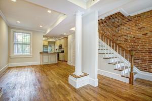 featured image of 633 C St Ne