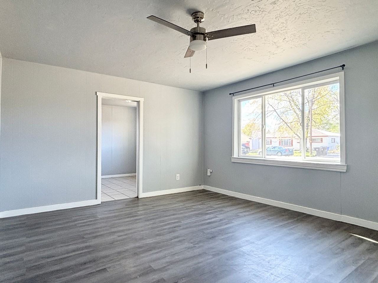 4542 W 5015 S - Photo 4 of 18