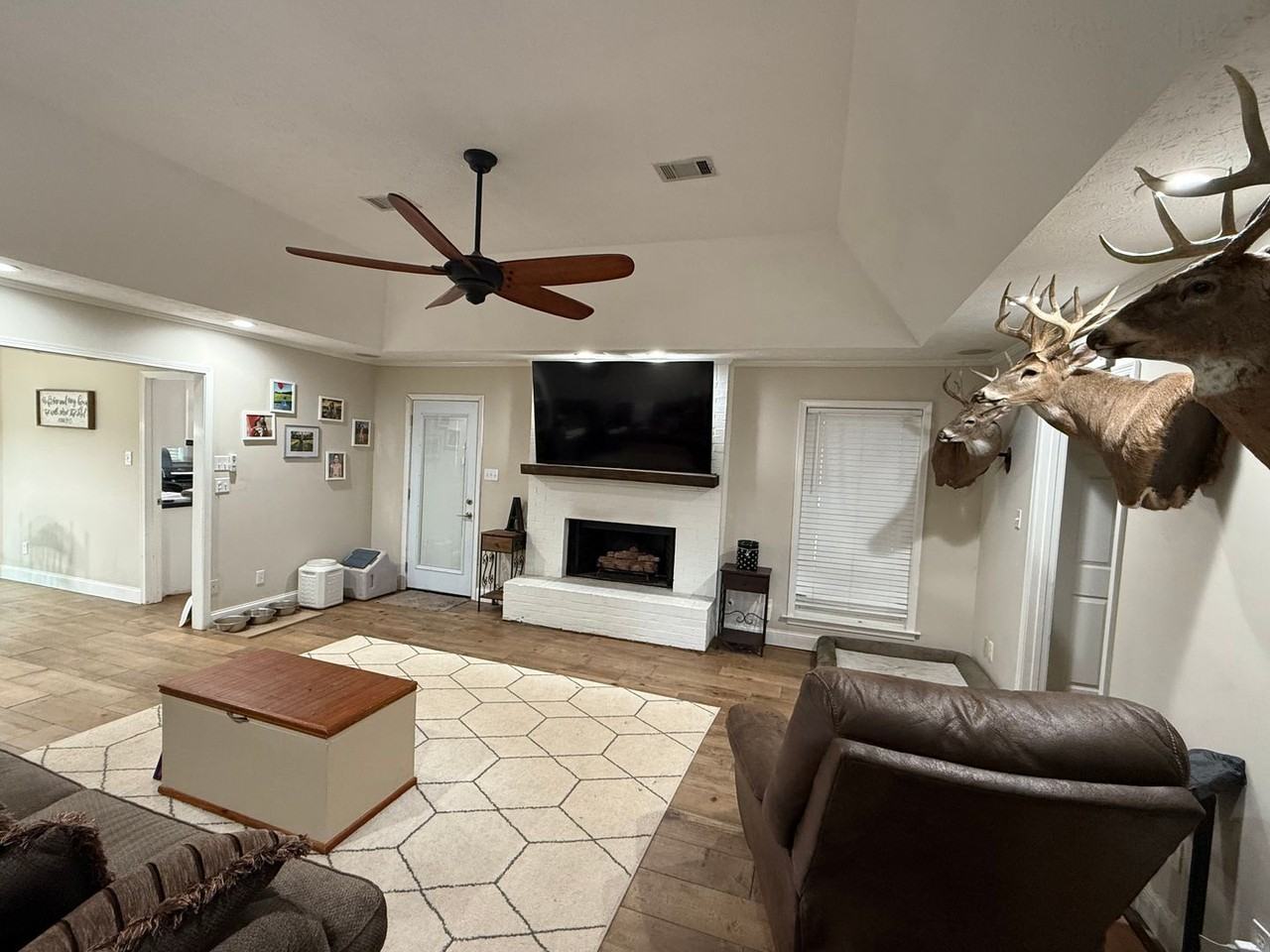 1450 E Overbrook Rd - Photo 5 of 17