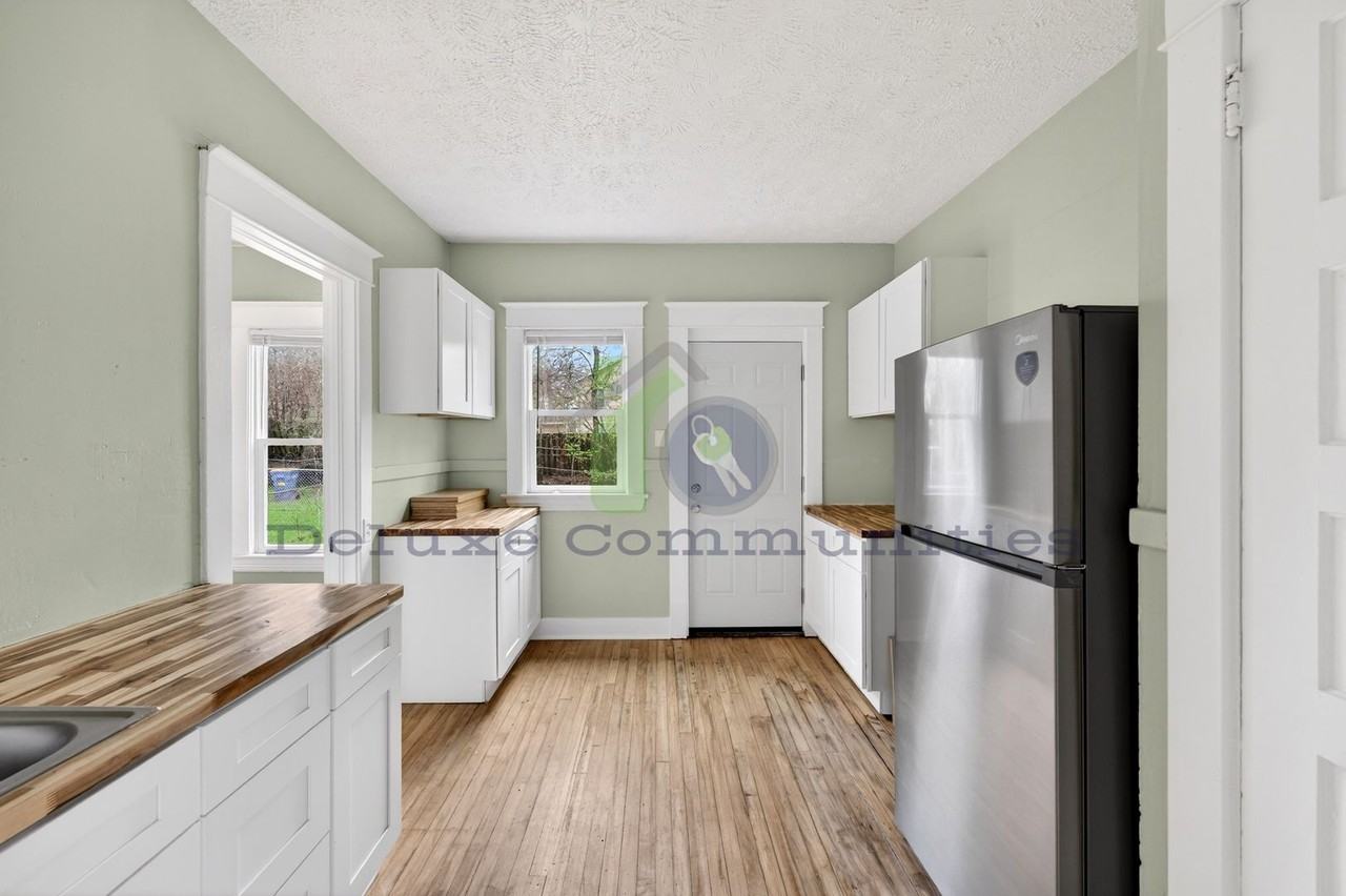 434 Worden St Se #2 - Photo 6 of 39