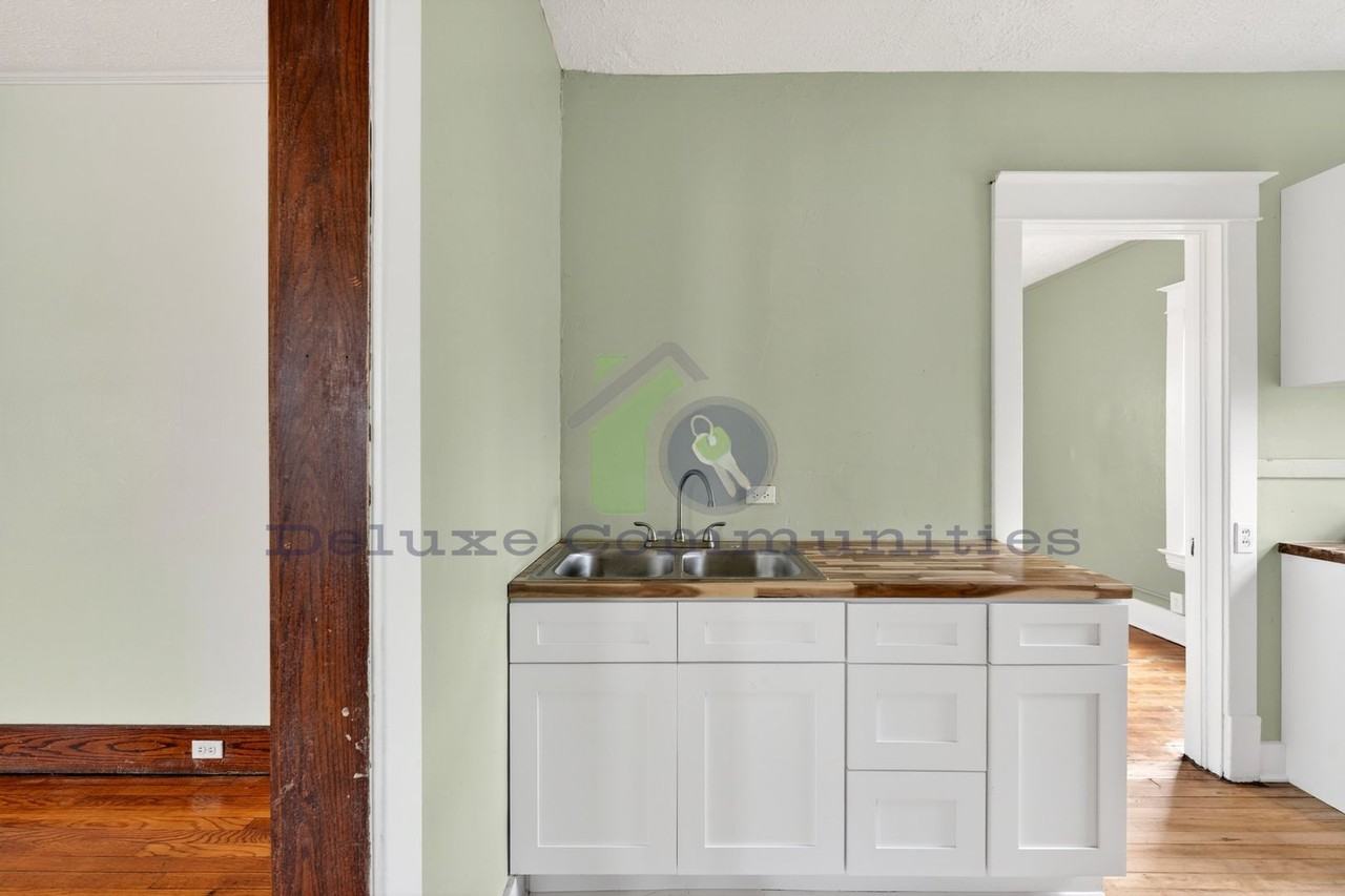 434 Worden St Se #2 - Photo 7 of 39