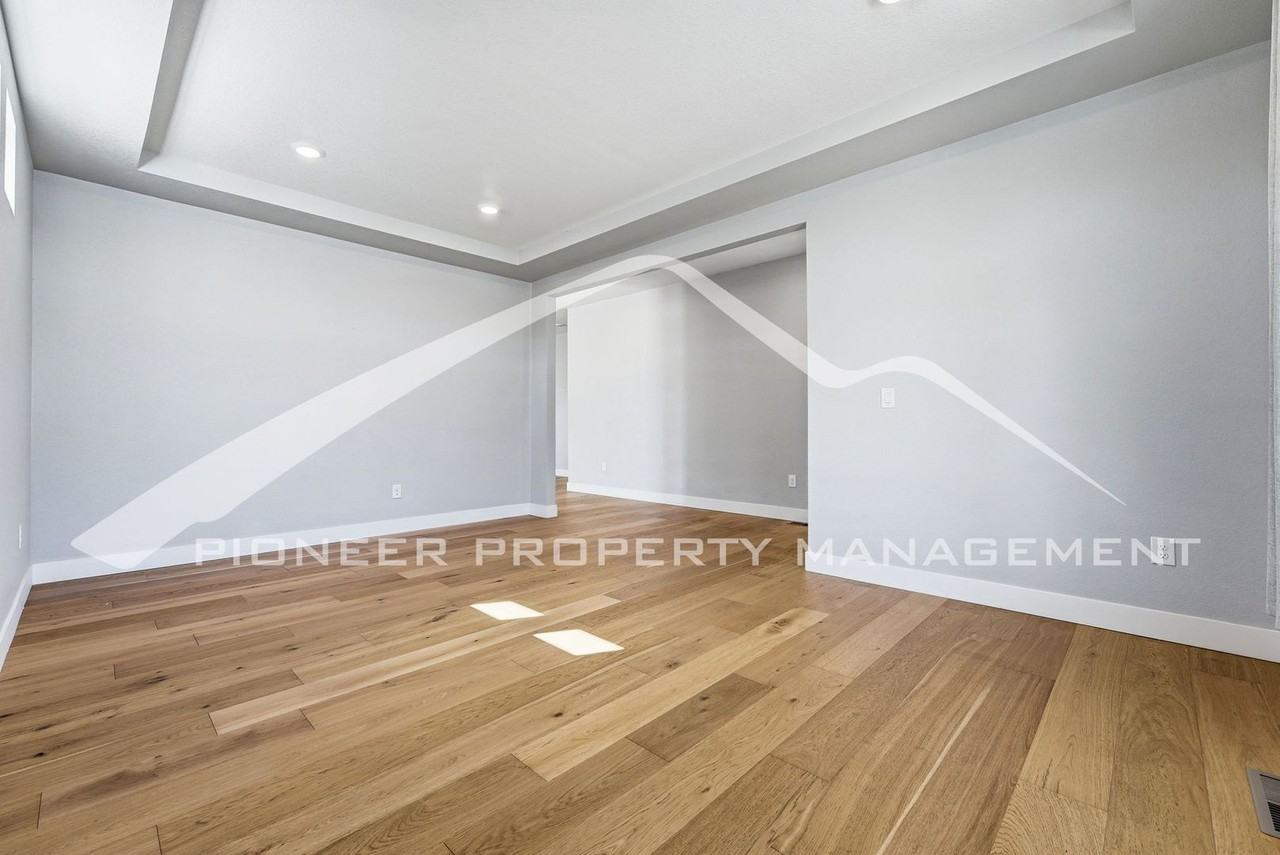 17346 E 103rd Ave - Photo 4 of 40