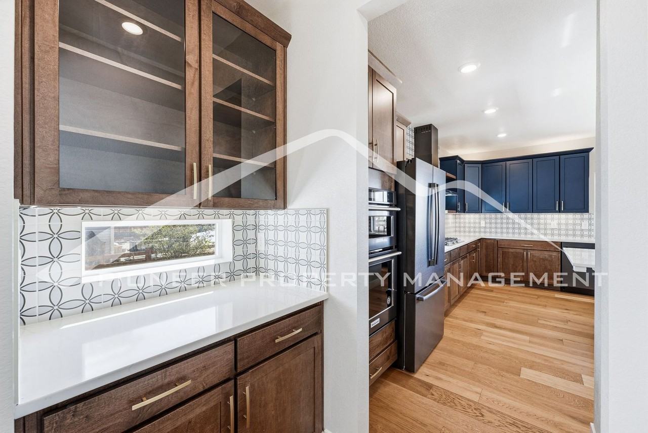 17346 E 103rd Ave - Photo 7 of 40