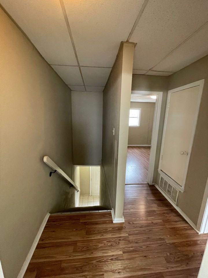 102 S Commonsway Dr - Photo 7 of 15