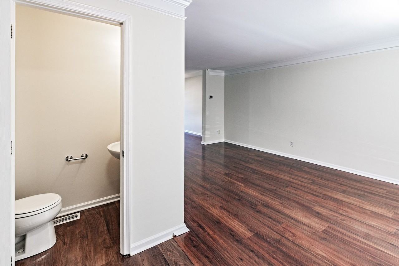 182 Darling St - Photo 2 of 18