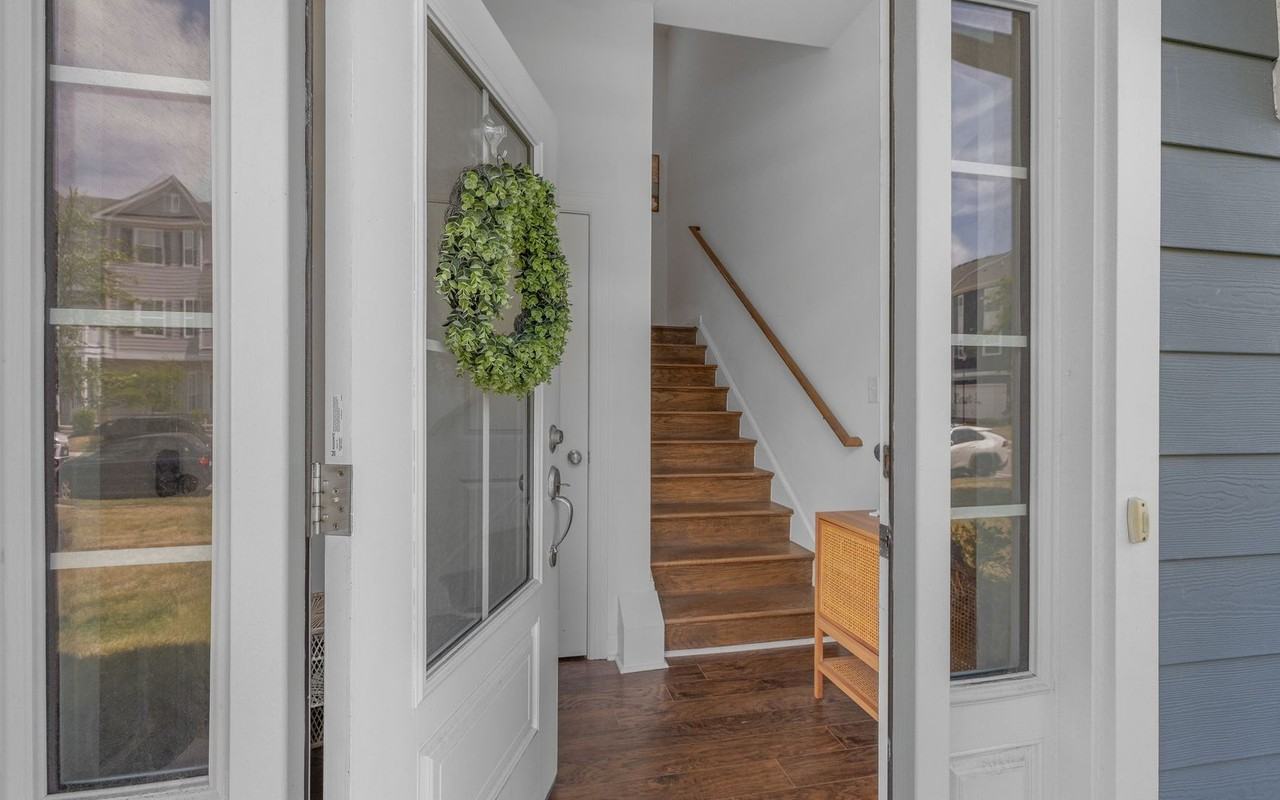 9622 21st Bay St - Photo 6 of 36