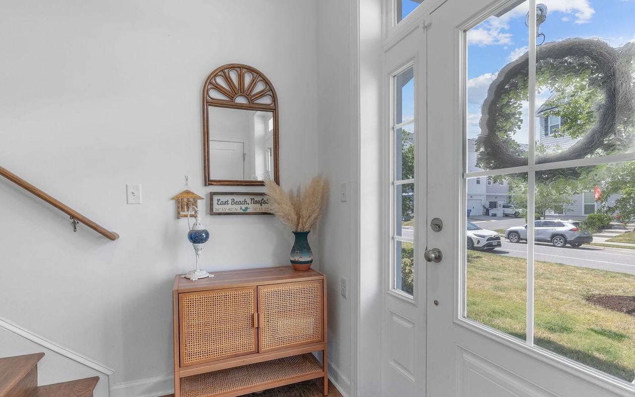 9622 21st Bay St - Photo 7 of 36