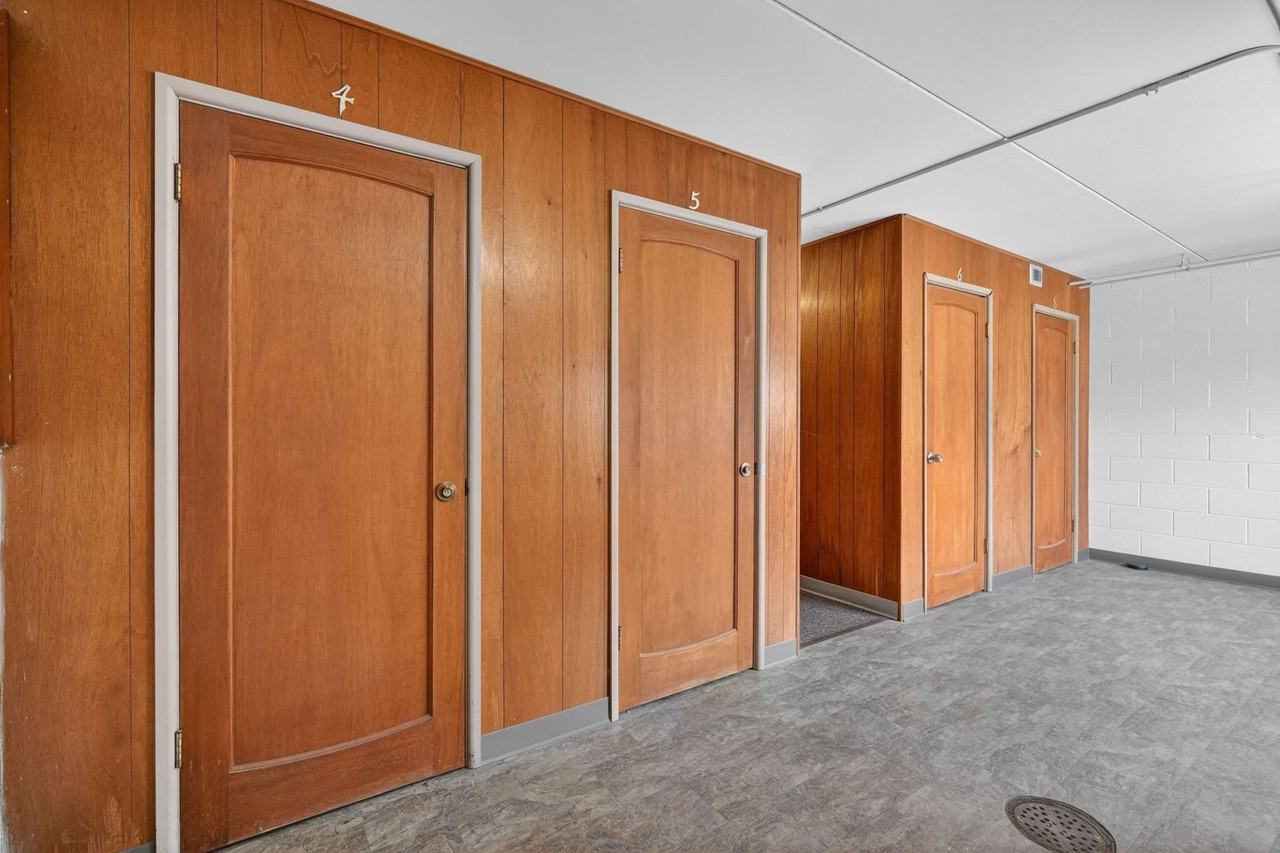 Nelson 8 Plex - Photo 5 of 9