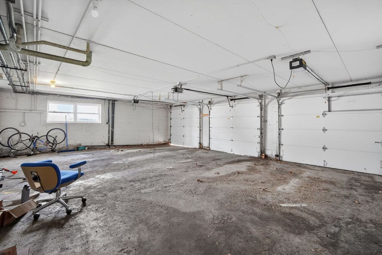 Nelson 8 Plex - Photo 6 of 9