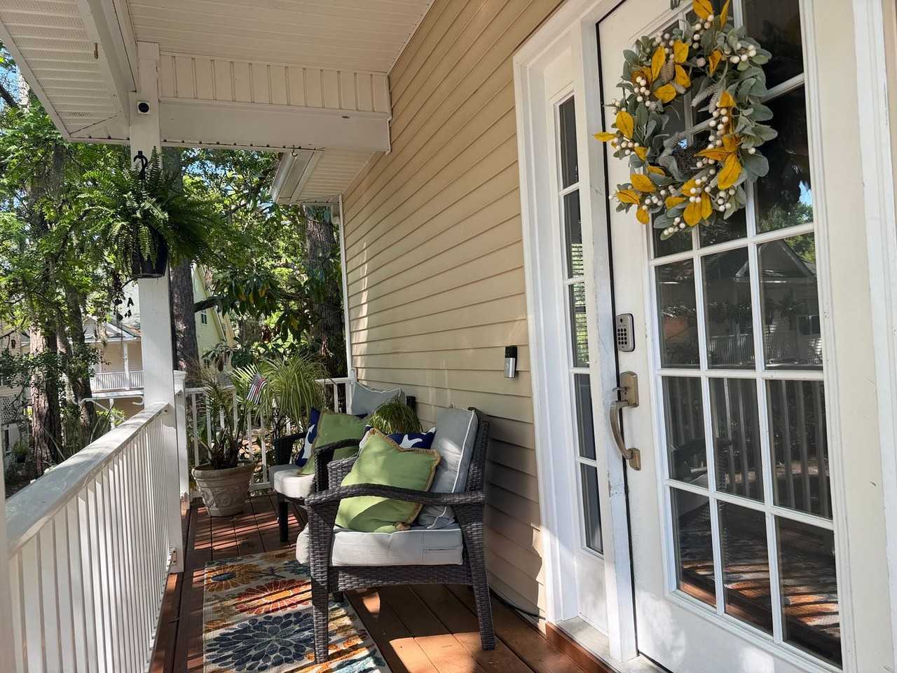 35 Brittany Pl - Photo 4 of 32