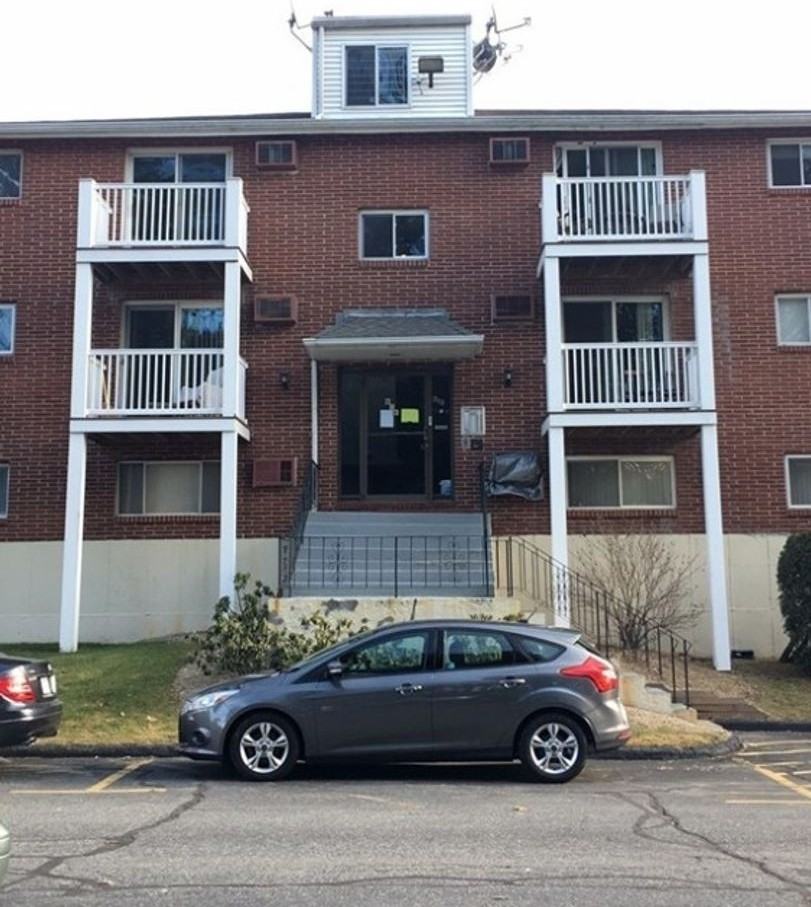 616 Boston Post Rd E - Photo 3 of 19