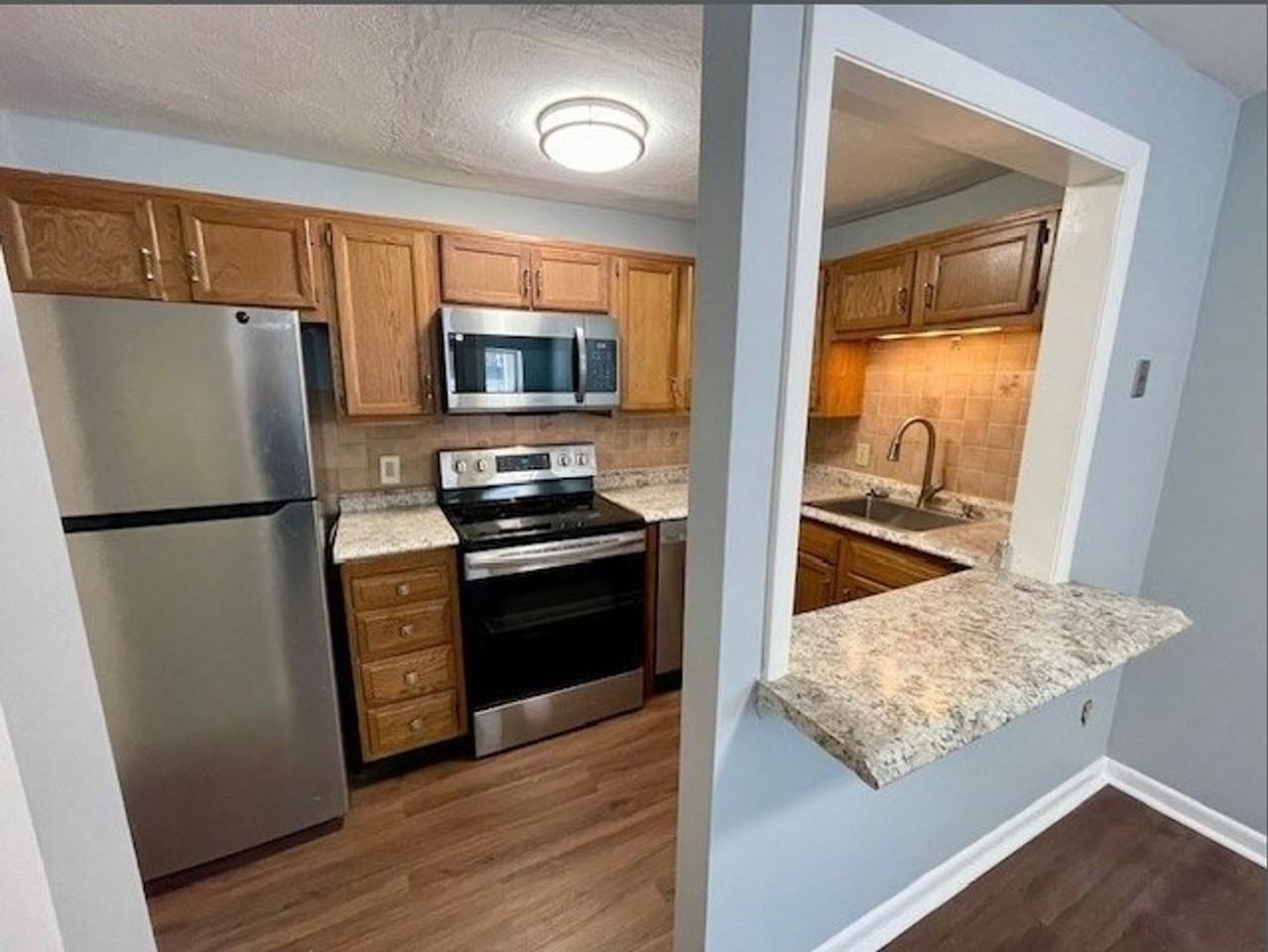 616 Boston Post Rd E - Photo 4 of 19