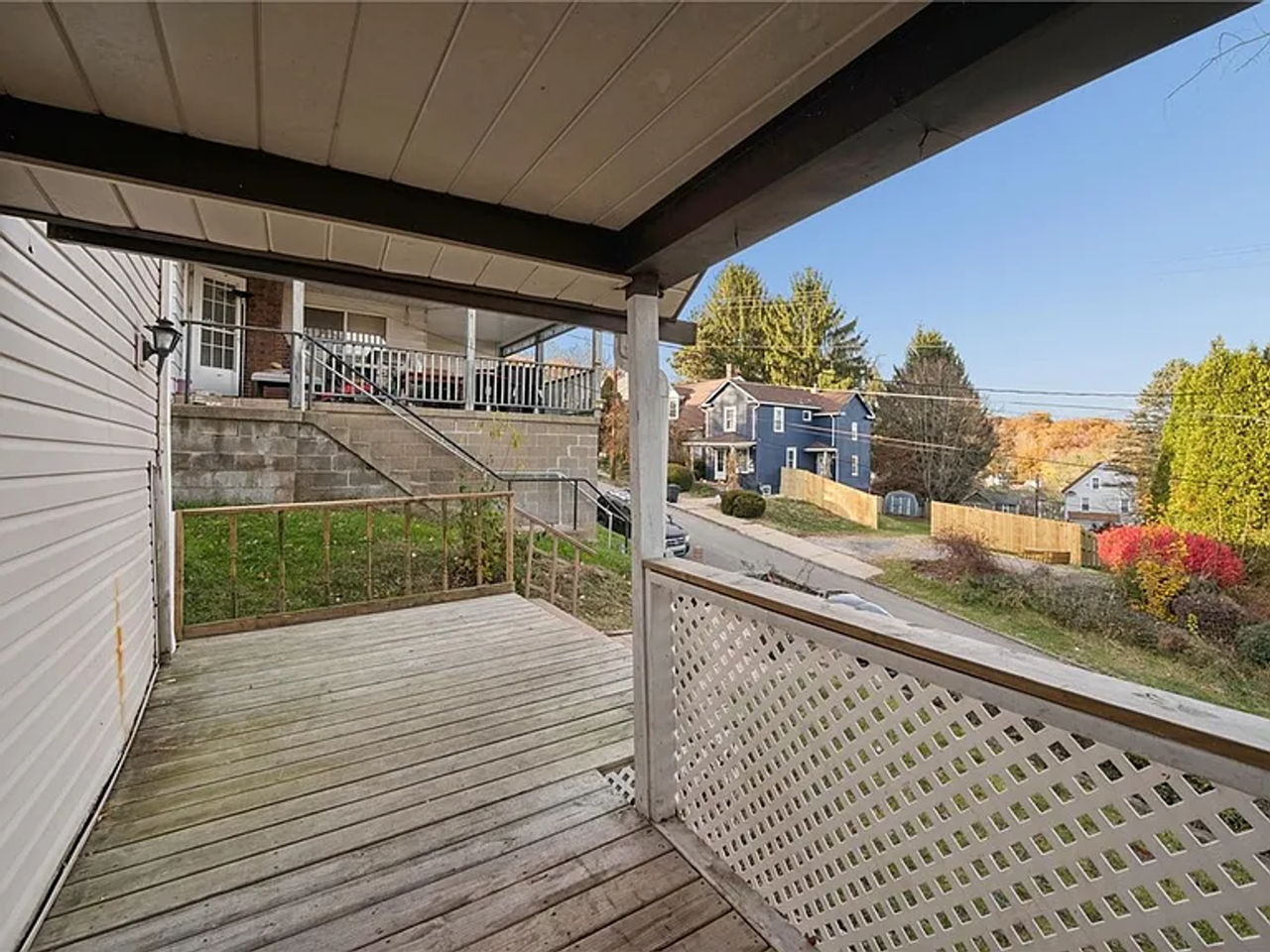 305 American Ave - Photo 3 of 19