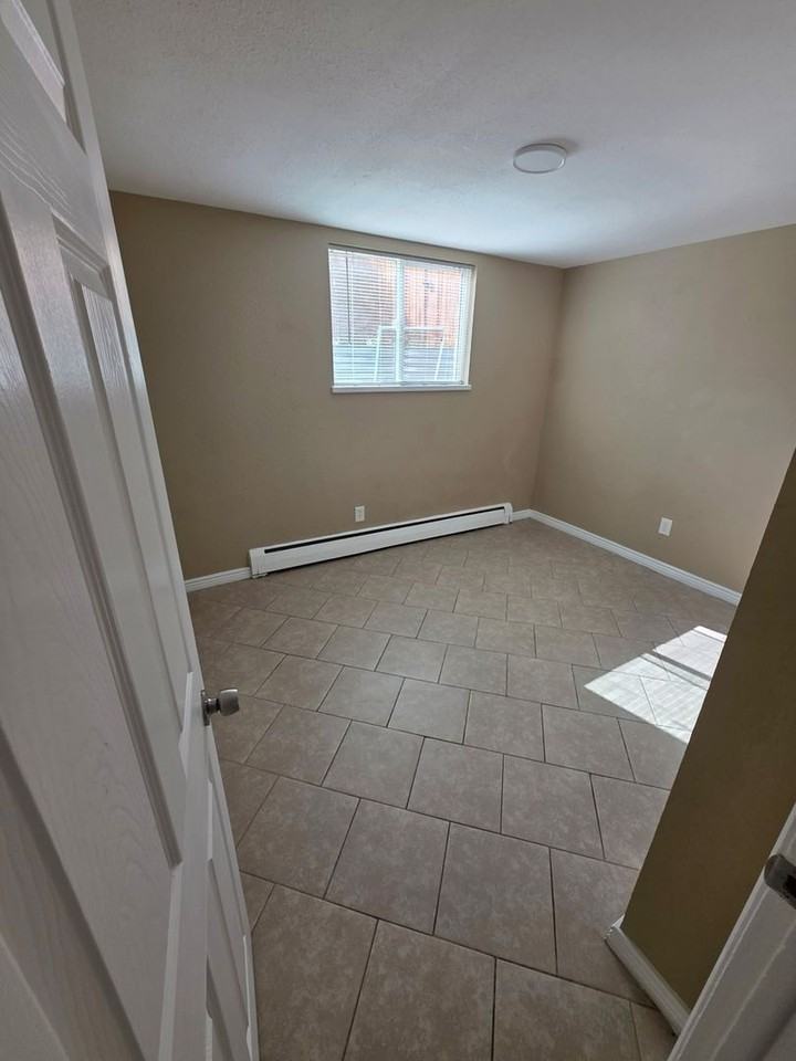 2041 Fairplay St - Photo 5 of 11