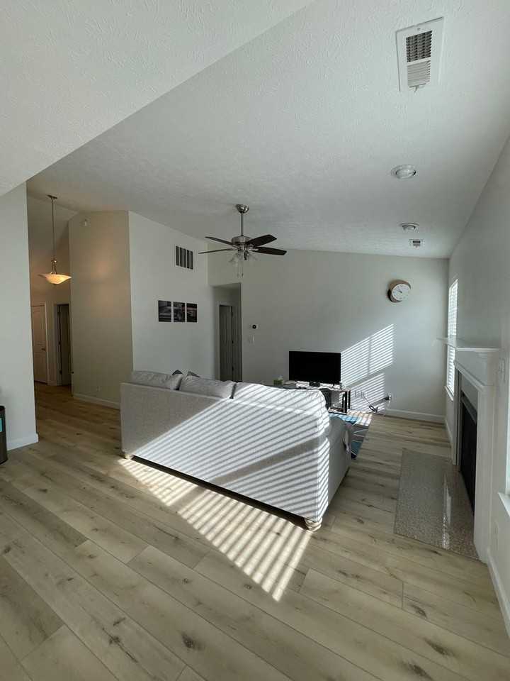 4669 Jeremiah St - Photo 4 of 23