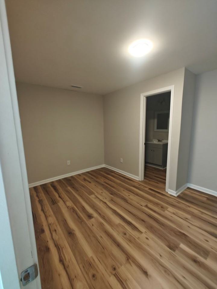 120 S Little Church St - Photo 6 of 20