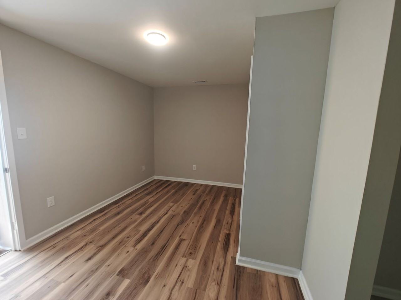 120 S Little Church St - Photo 7 of 20