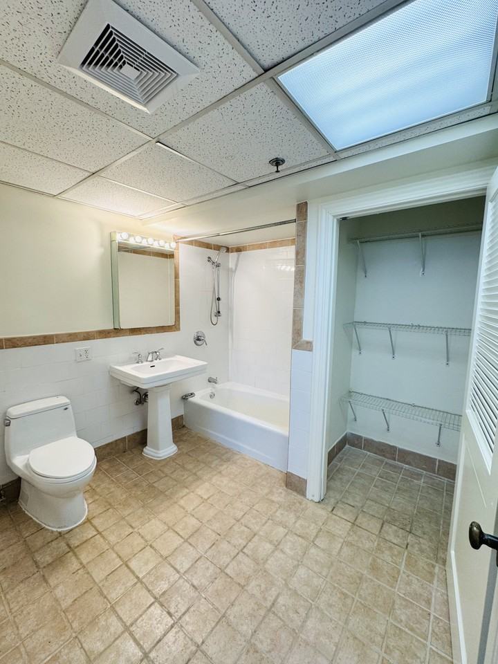 300 Communipaw Avenue #1 - Photo 5 of 12