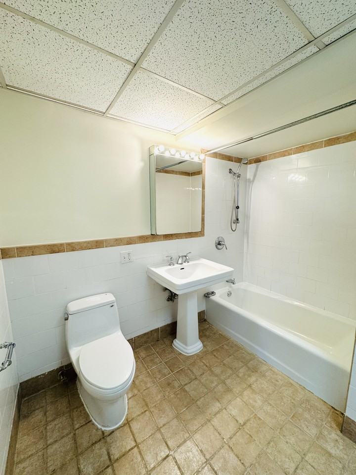 300 Communipaw Avenue #1 - Photo 6 of 12