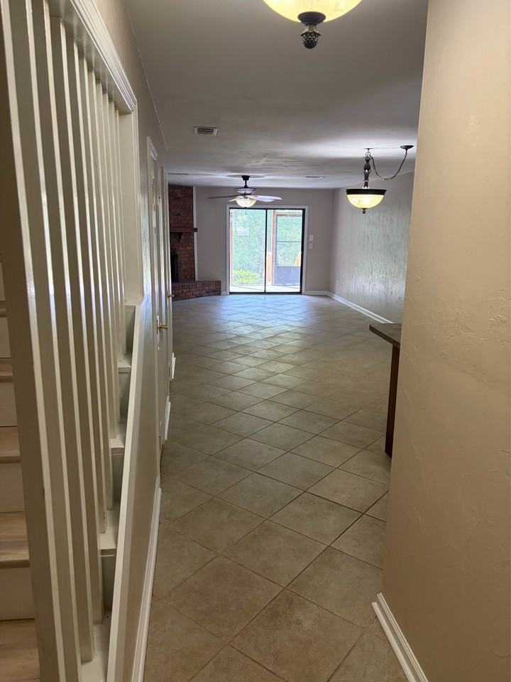 3207 Shamrock Street East - 18Apt 18 #18 - Photo 7 of 35