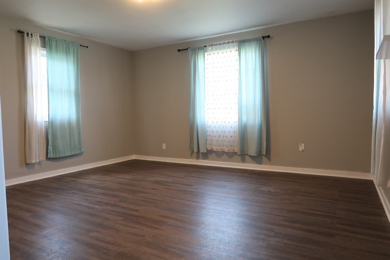 40 58th St Se #1 - Photo 2 of 10