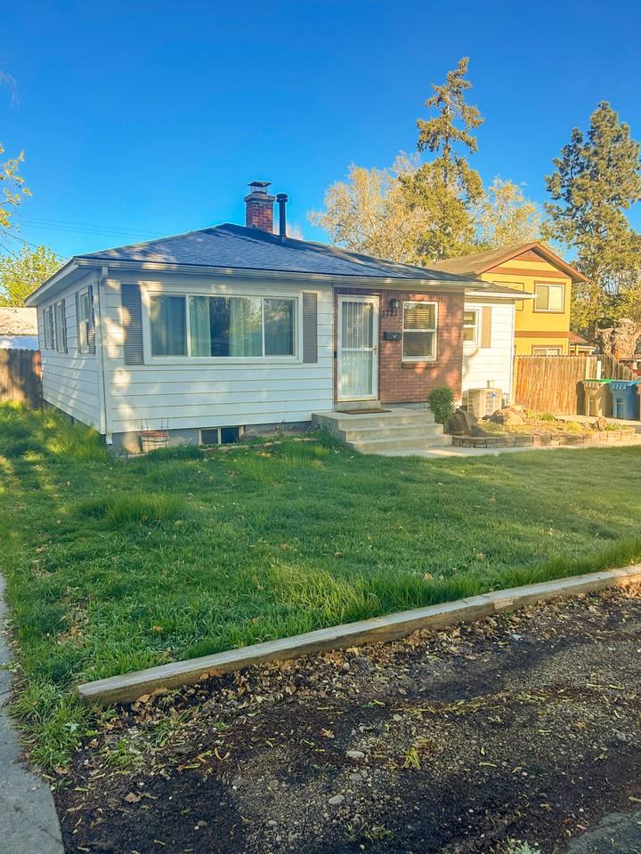 1721 S Shoshone St #1 - Photo 3 of 45