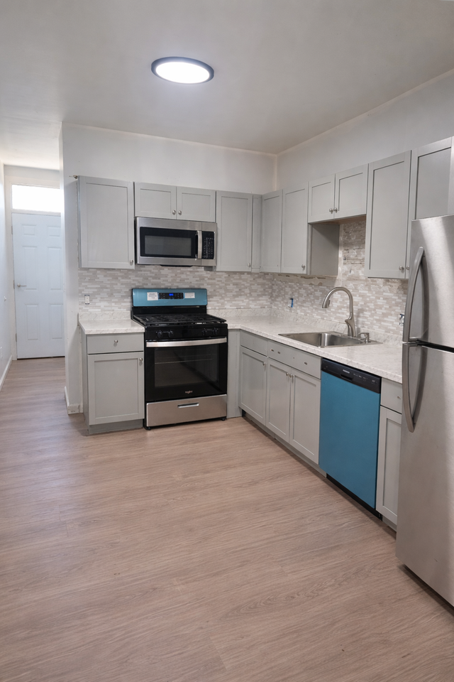 1609 Brighton Pl #1 - Photo 4 of 13