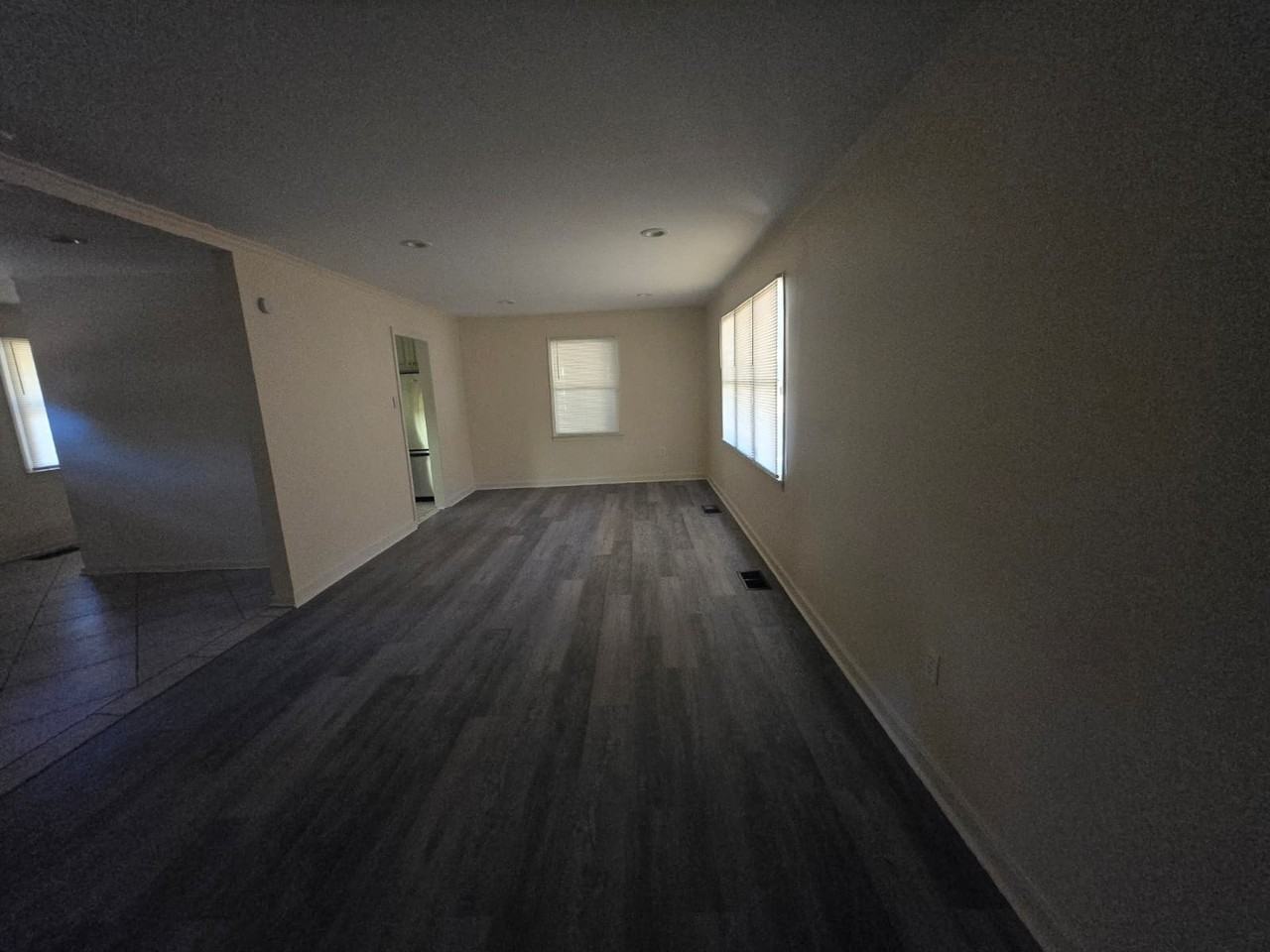 3985 Roxbury Rd #1 - Photo 4 of 10