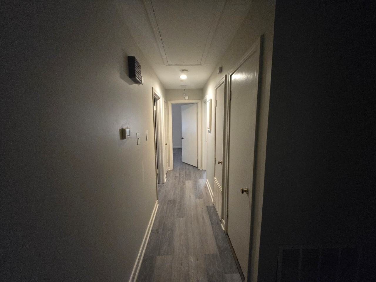 3985 Roxbury Rd #1 - Photo 7 of 10