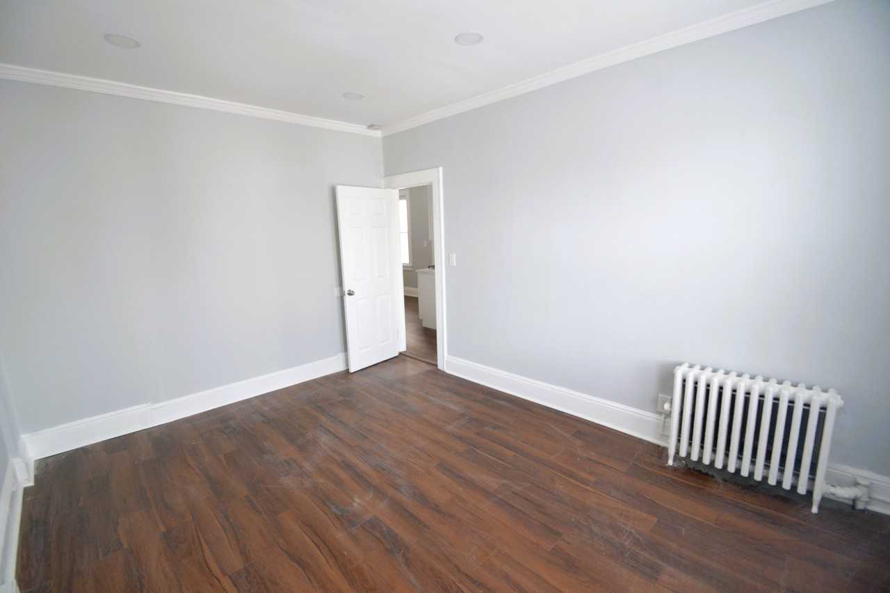 56 Hobart Place #8 - Photo 6 of 13