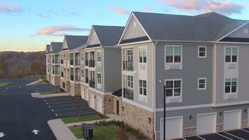 featured image of 9 Hellers Ln