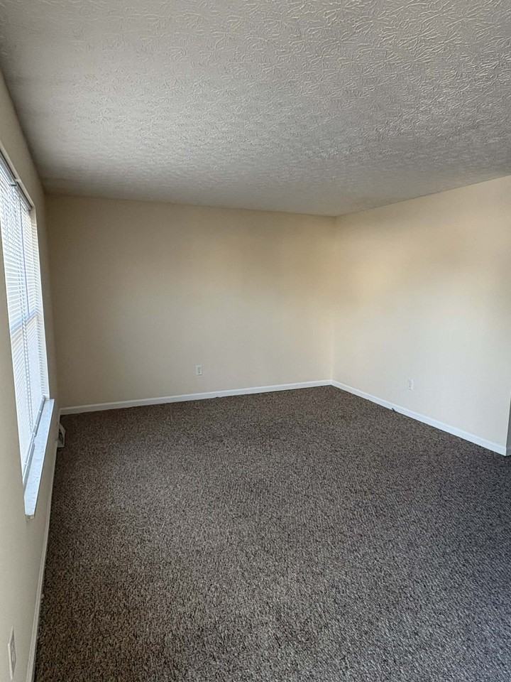 1622 Flanigan Ct #3 - Photo 2 of 20