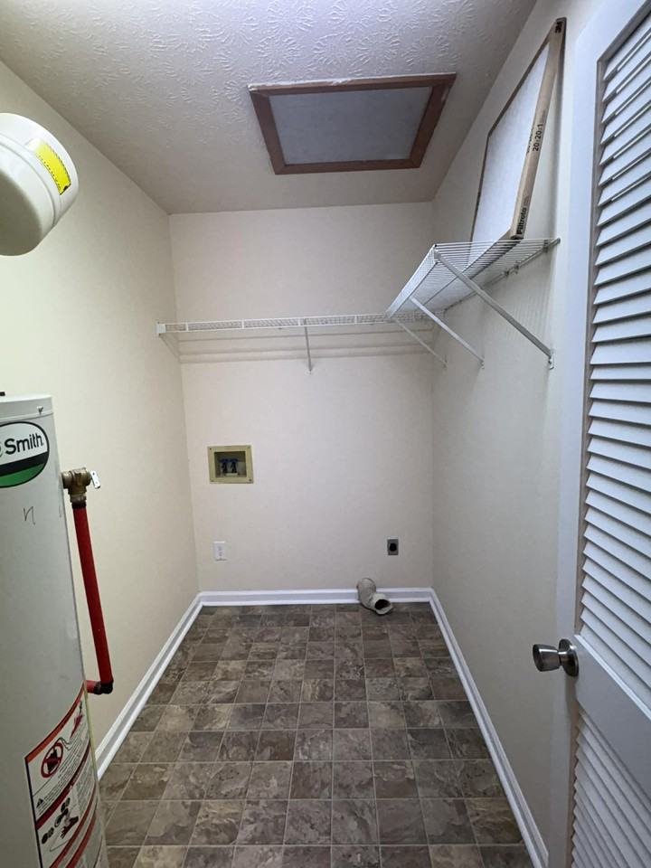 1618 Mcintosh St #C - Photo 5 of 16