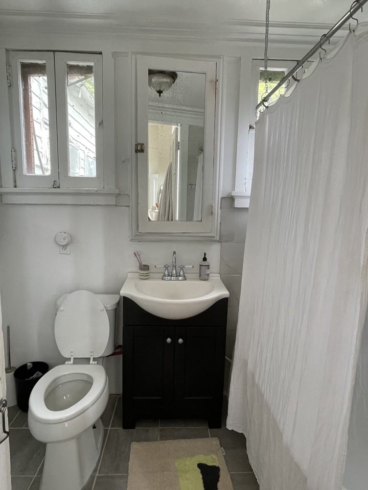 1309 General Pershing St #C - Photo 6 of 6