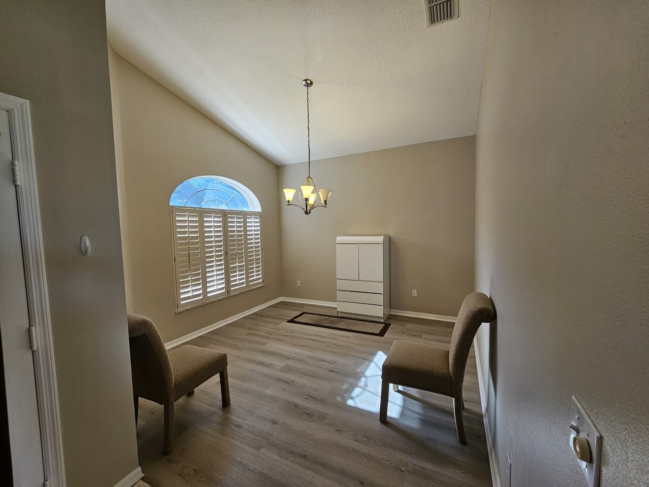 17817 Se 115th Ct #1 - Photo 2 of 26