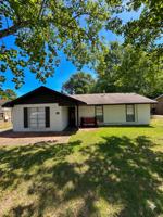 featured image of 728 Amity Ln #1