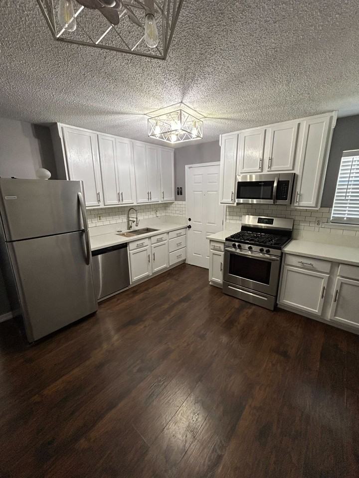 728 Amity Ln #1 - Photo 3 of 10