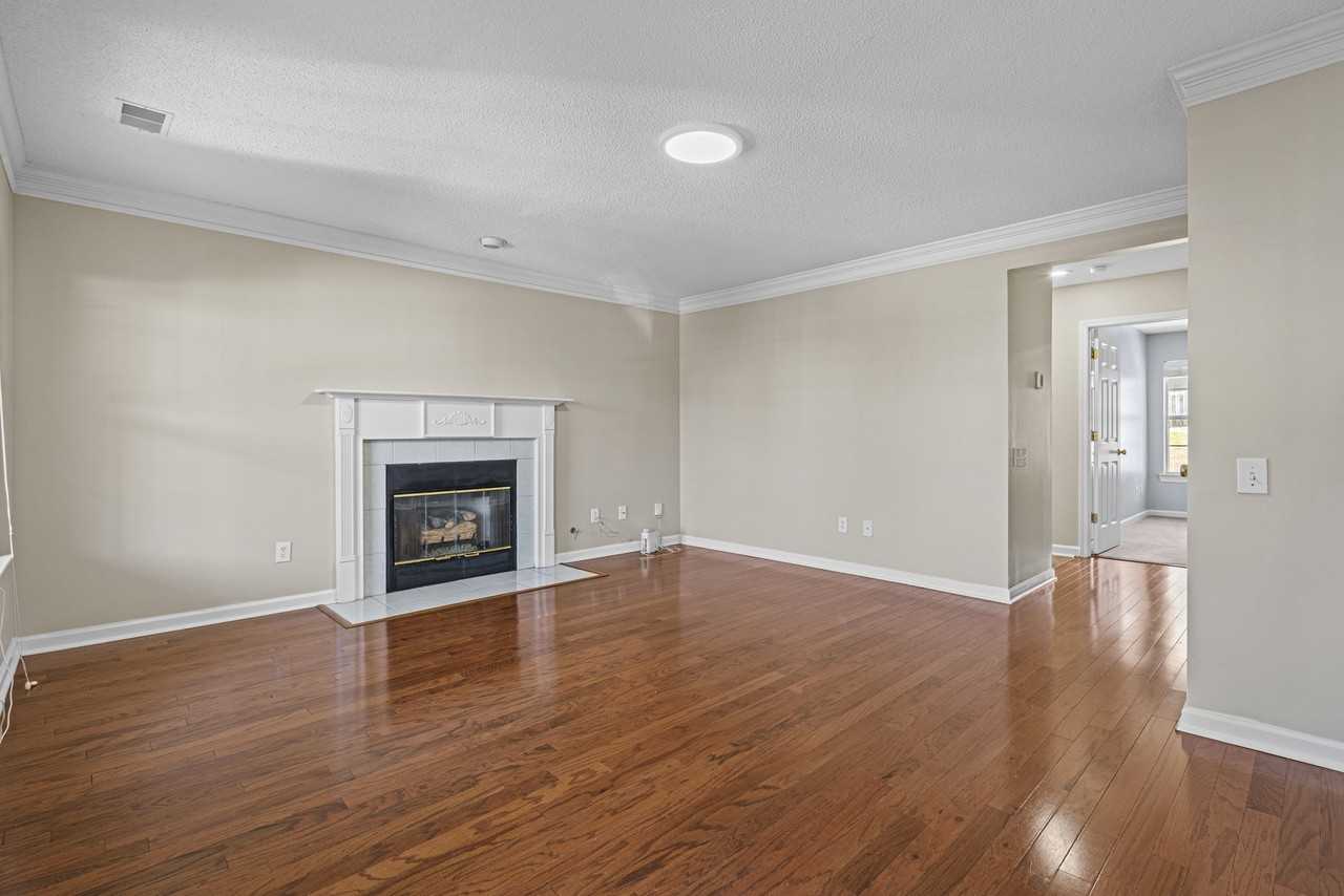 118 Saddlechase Ln #1 - Photo 3 of 23