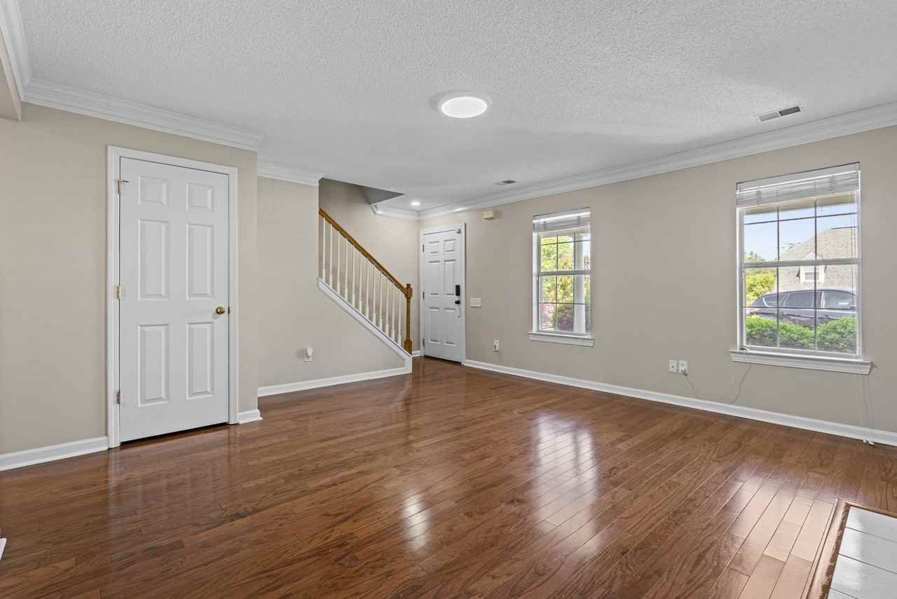 118 Saddlechase Ln #1 - Photo 4 of 23