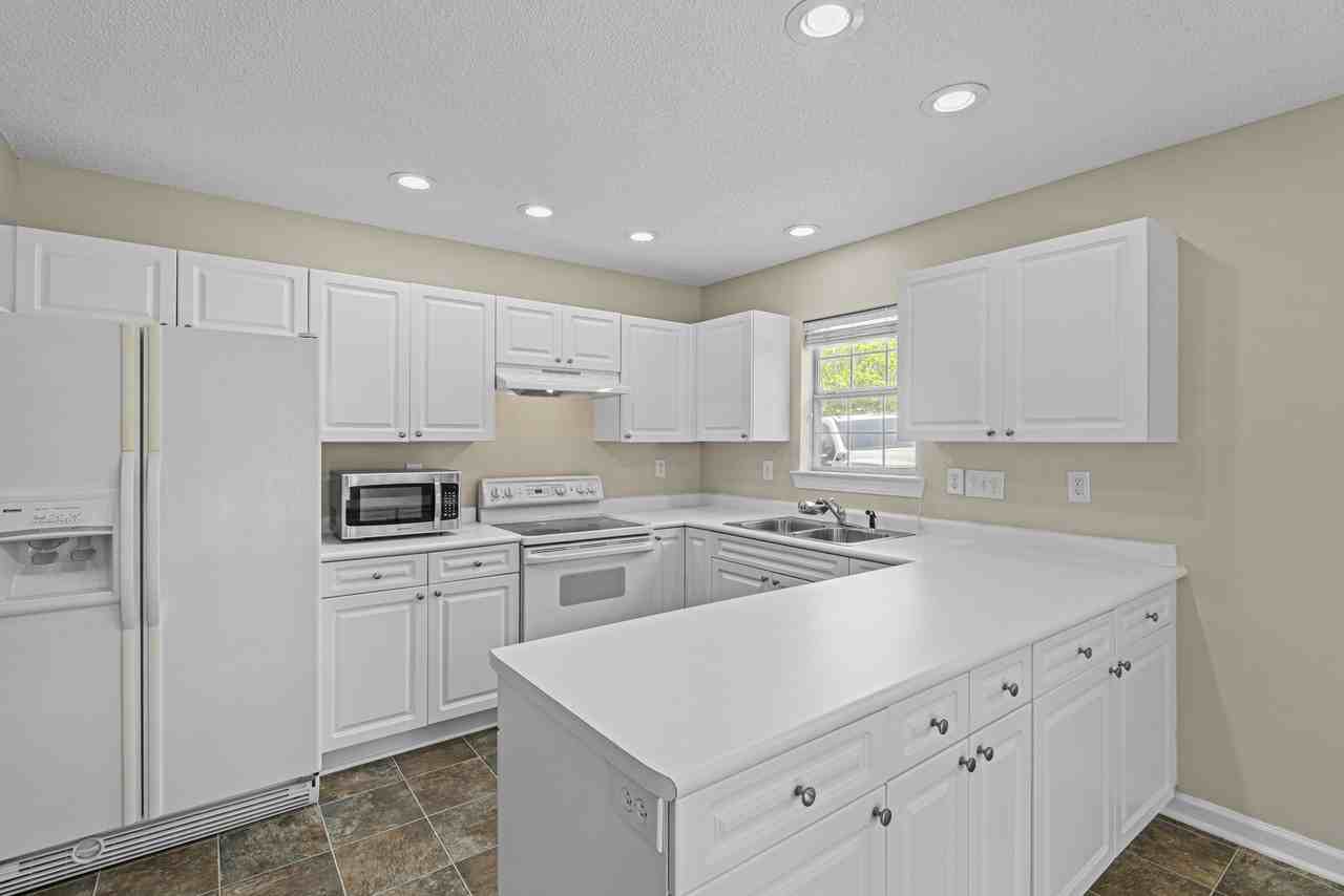 118 Saddlechase Ln #1 - Photo 5 of 23