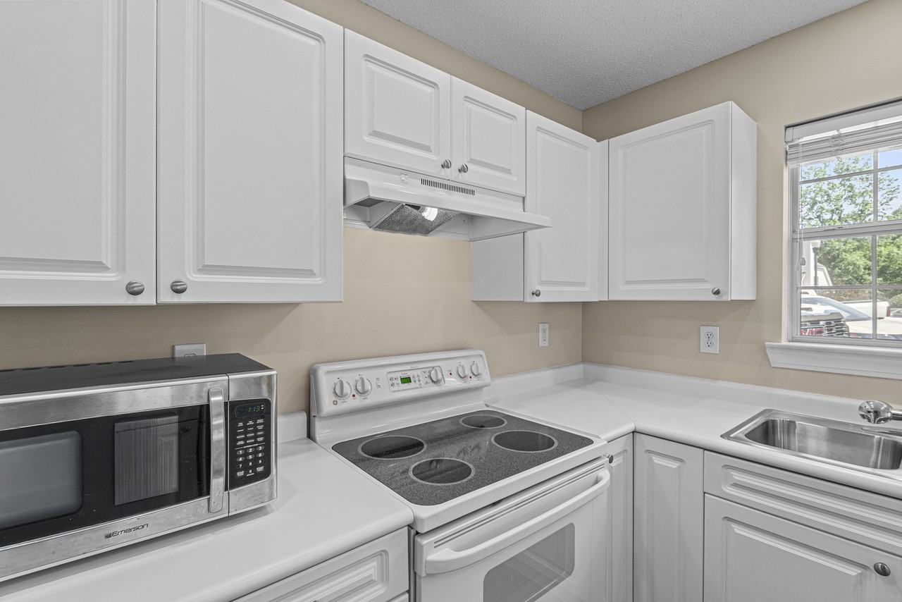 118 Saddlechase Ln #1 - Photo 6 of 23