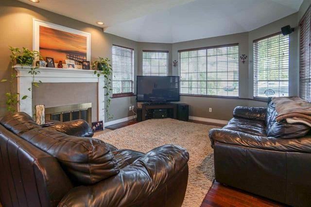 2566 Fuchsia Pl #1 - Photo 3 of 33