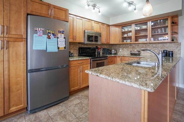 2566 Fuchsia Pl #1 - Photo 4 of 33