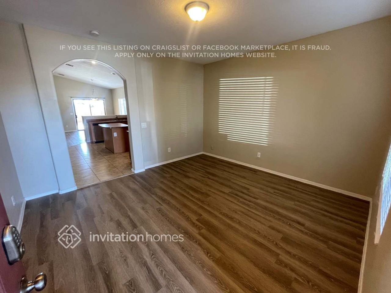 6308 S 26th Dr - Photo 3 of 20