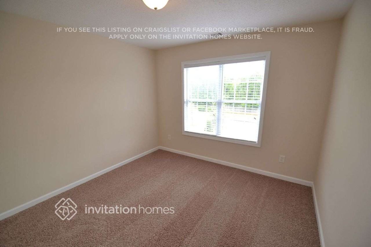 5649 Rutland Dr - Photo 5 of 12