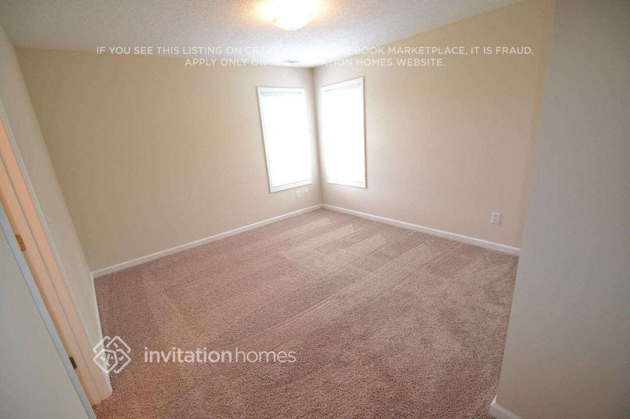 5649 Rutland Dr - Photo 6 of 12