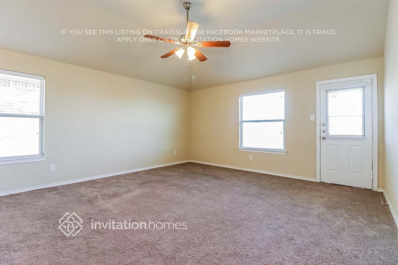 4904 Galley Cir - Photo 6 of 15