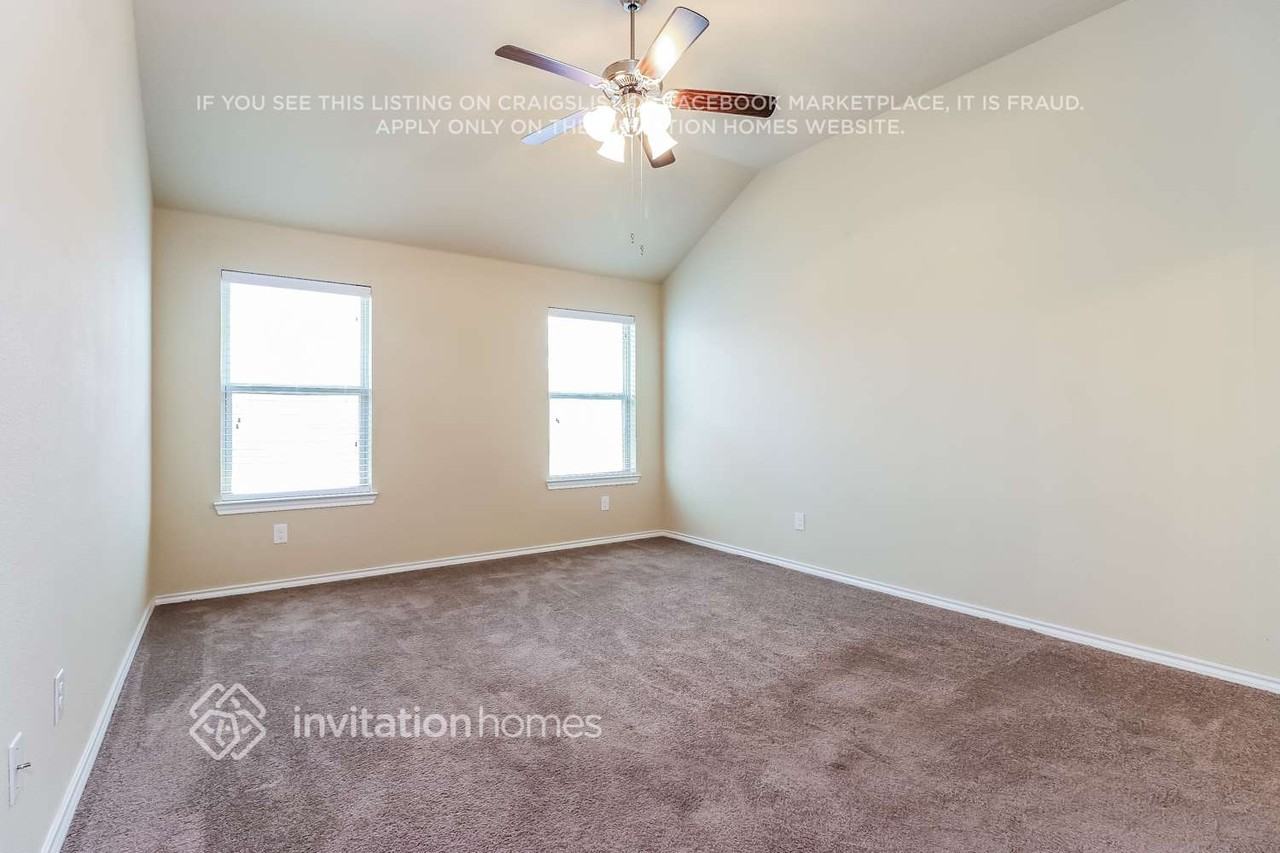 4904 Galley Cir - Photo 7 of 15