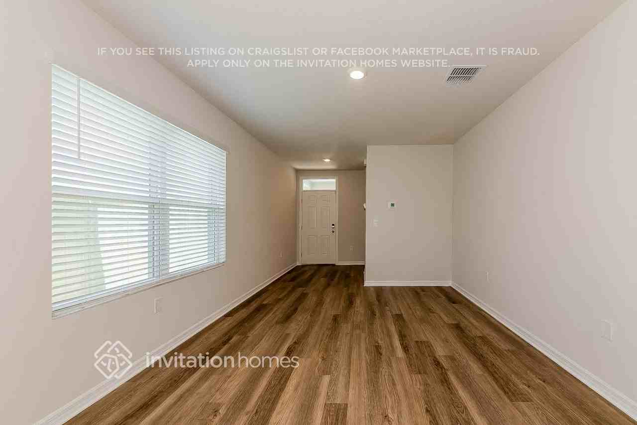 7944 Majestic Palms Ct - Photo 4 of 22